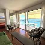 President B6 Apartment *
